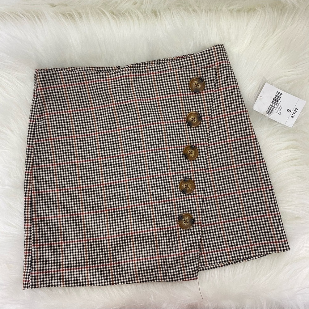 Forever 21 Houndstooth Fold Button Mini Skirt NWT